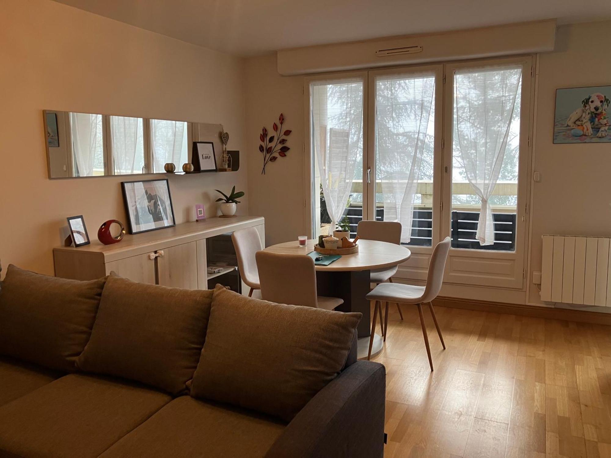 בלואה Appartement Avec Parking & Linge Inclus & Local Velos מראה חיצוני תמונה